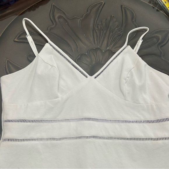 🌼 Suzy Shier White Slip Dress with cut out design at waist Large - Picture 8 of 8